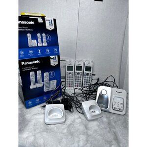 Panasonic cordless phone KX-TGD833 white 3 handheld phones